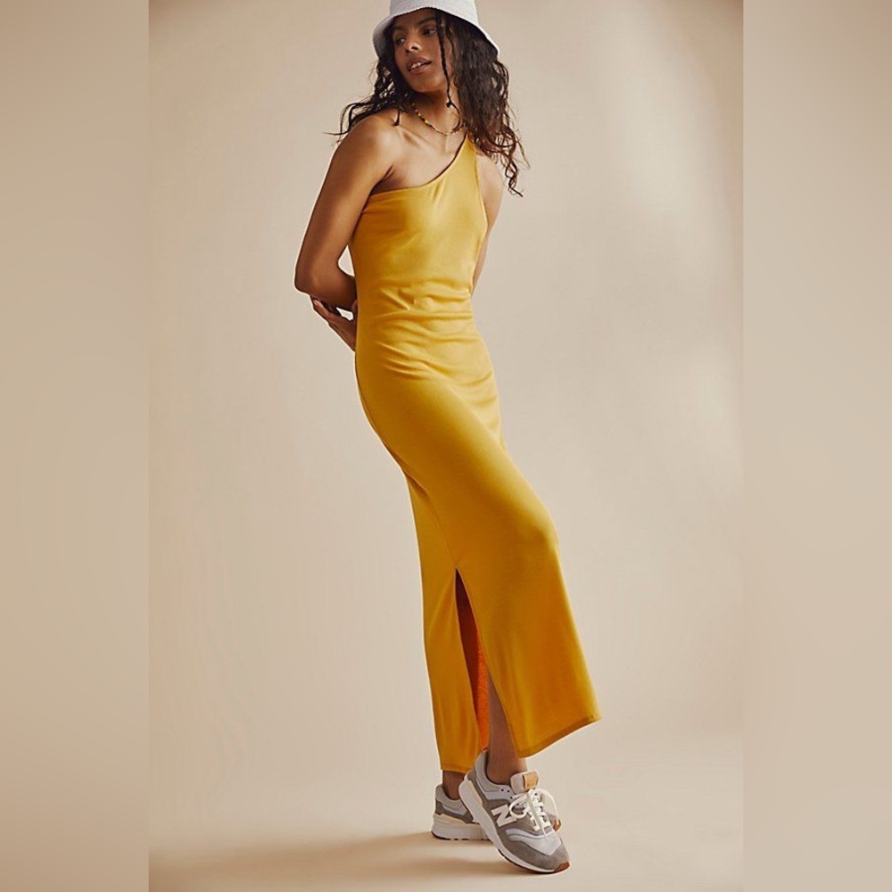 ✨Free people fall yellow asymmetrical dress with side slit